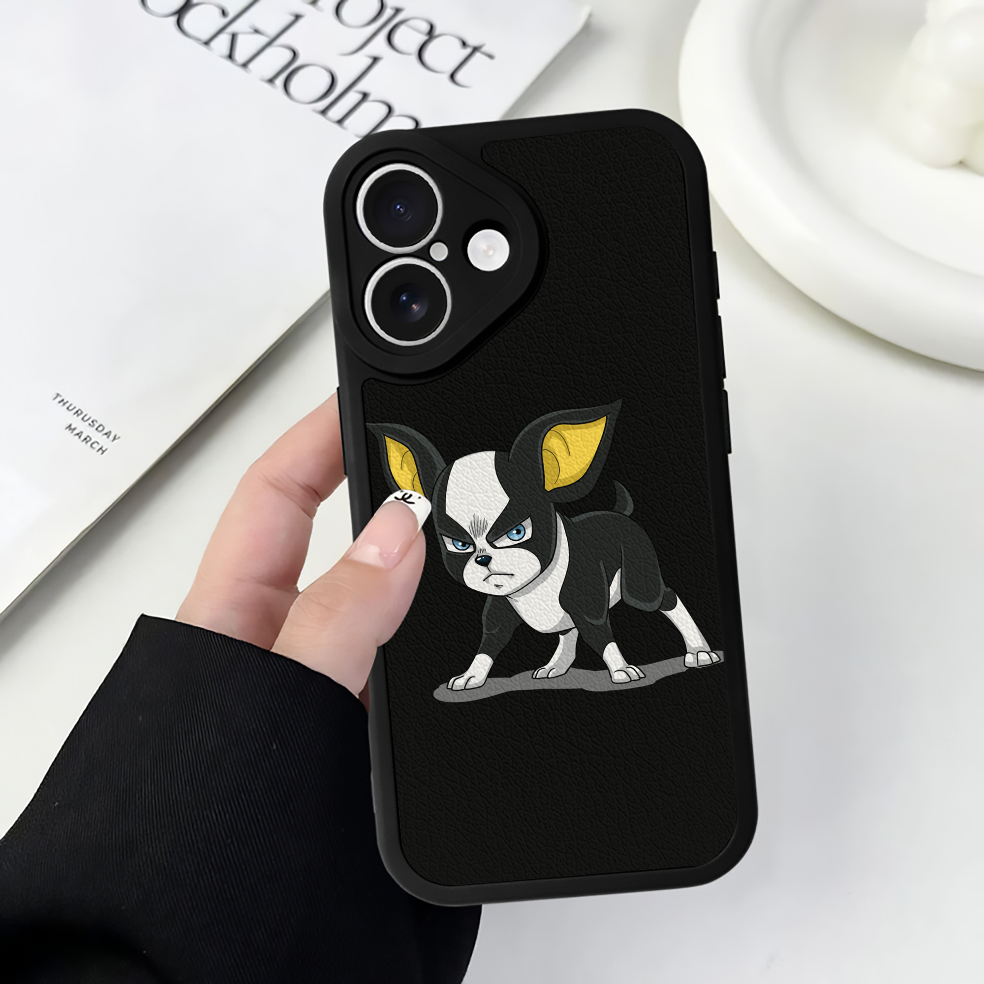 （画像用） ジョジョの奇妙な冒険 イギー JoJo's Bizarre Adventure Iggy 【iPhone 16シリーズ対応】シリコンスマホケース（レザー調） 材質：シリコン